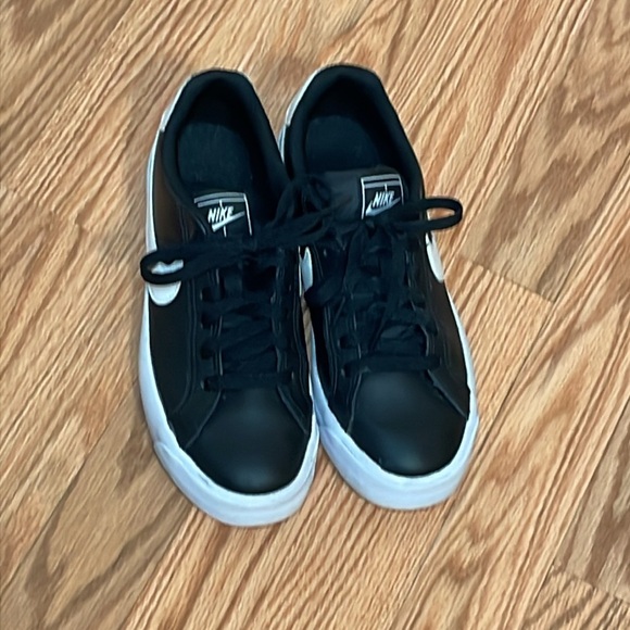 Nike women’s Court Royale, black, 7 - Picture 2 of 7